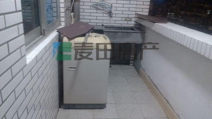 通湖路電梯單間 1000元月租，設備齊全，生活便利